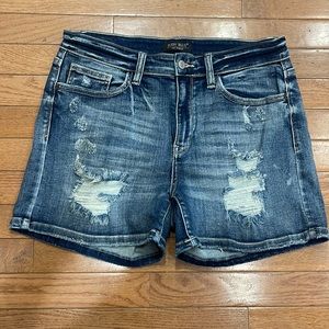 Judy Blue Distressed Shorts Size L